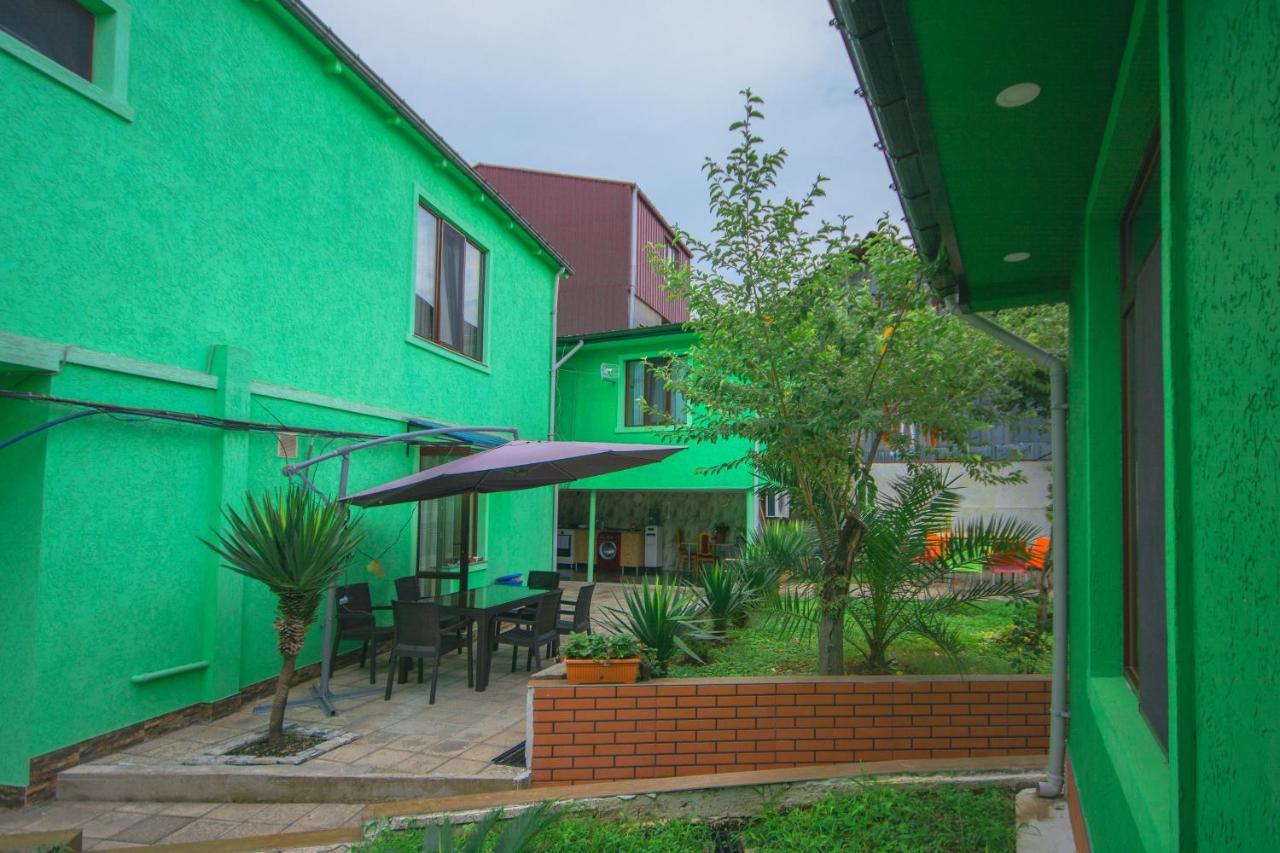 Sister'S Warm Guest House 바투미 외부 사진