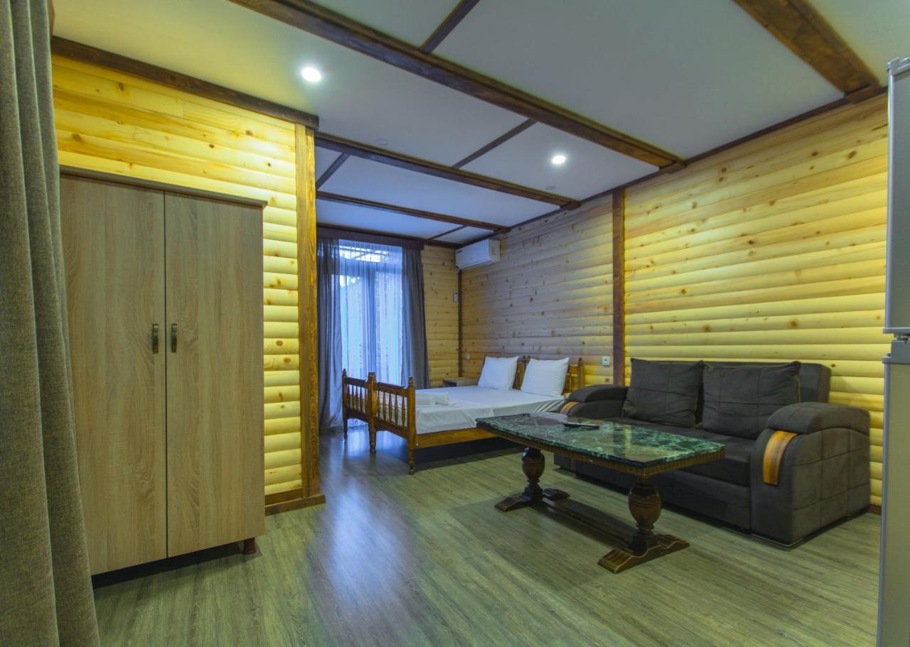 Sister'S Warm Guest House 바투미 외부 사진